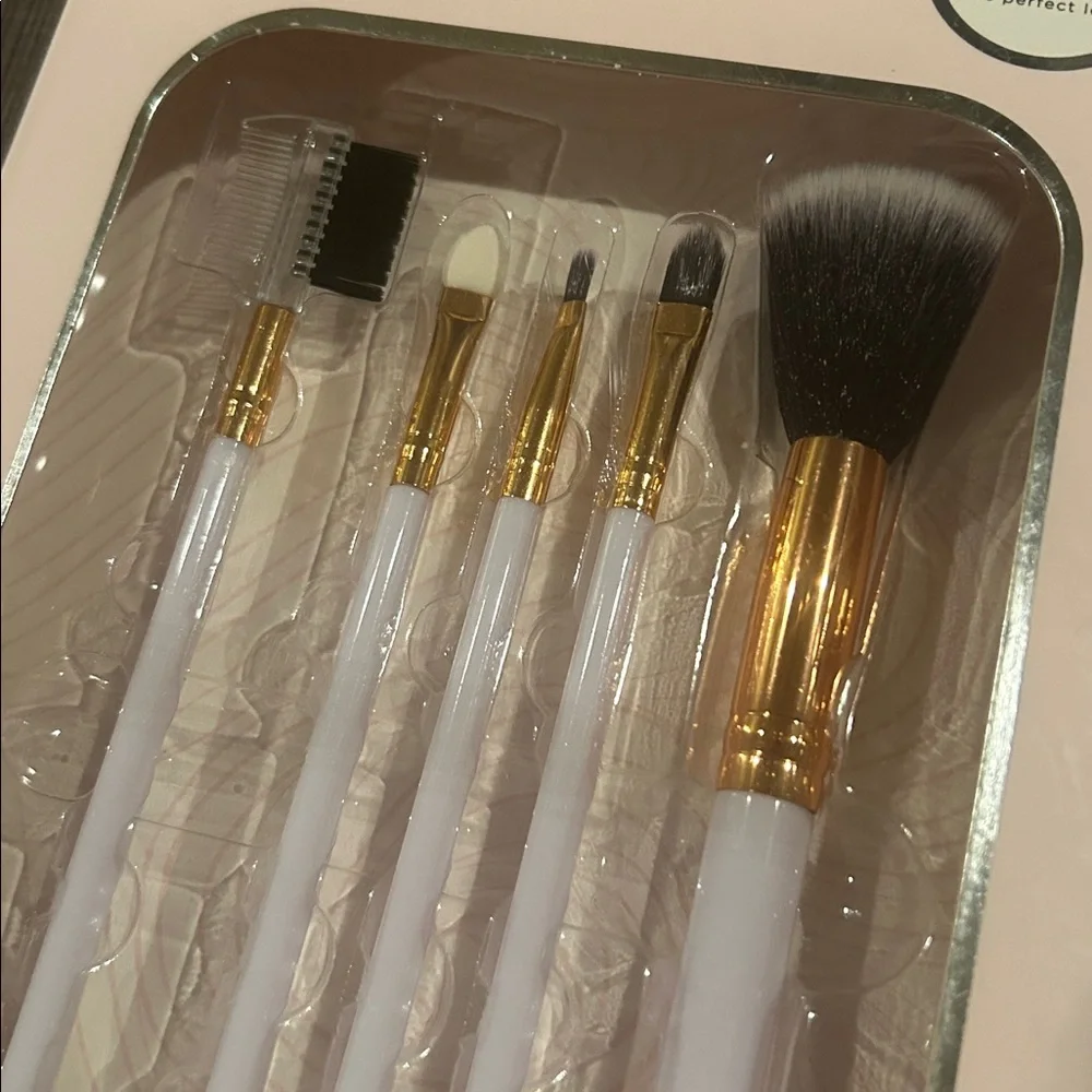 VIVITAR Makeup Brush Kit 5 piece NWT